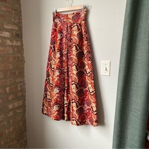 Elegant Multicolor Patterned Skirt fits women’s XS